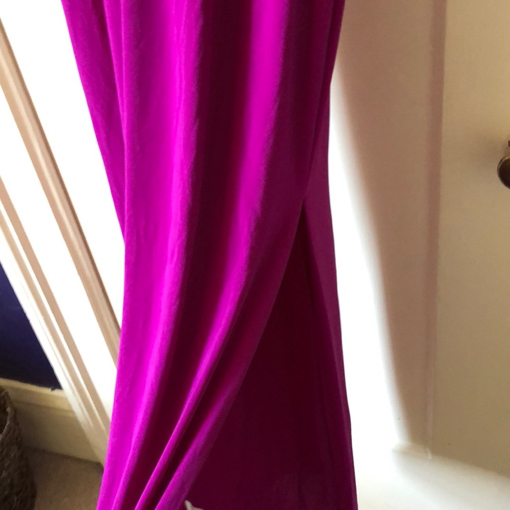 NWOT Gorgeous Magenta Floor Length Gown - Picture 4 of 5